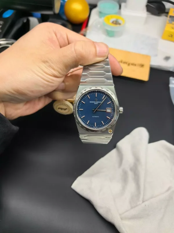 Vacheron Constantin Historiques 222 Blue Dial SS Bracelet 2455 movement